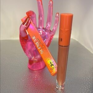 Jeffree Star Supreme Gloss in Vibrant Orange